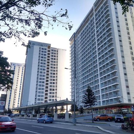 Wind Residence Condo - Tagaytay By Jaderooms タガイタイ エクステリア 写真