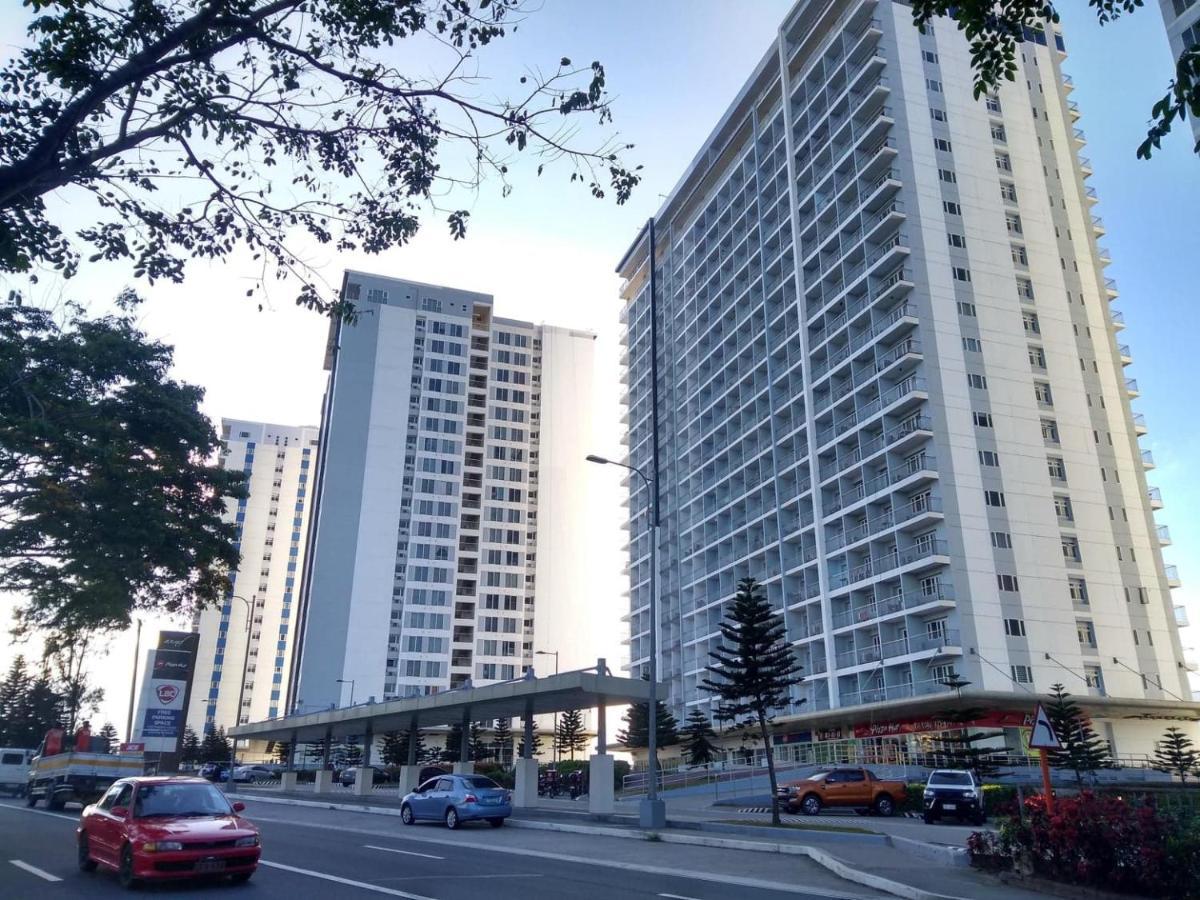 Wind Residence Condo - Tagaytay By Jaderooms タガイタイ エクステリア 写真