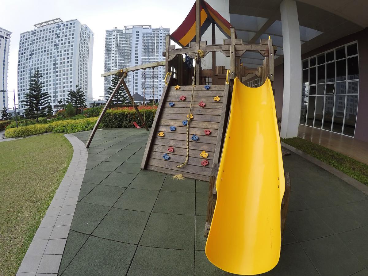 Wind Residence Condo - Tagaytay By Jaderooms タガイタイ エクステリア 写真