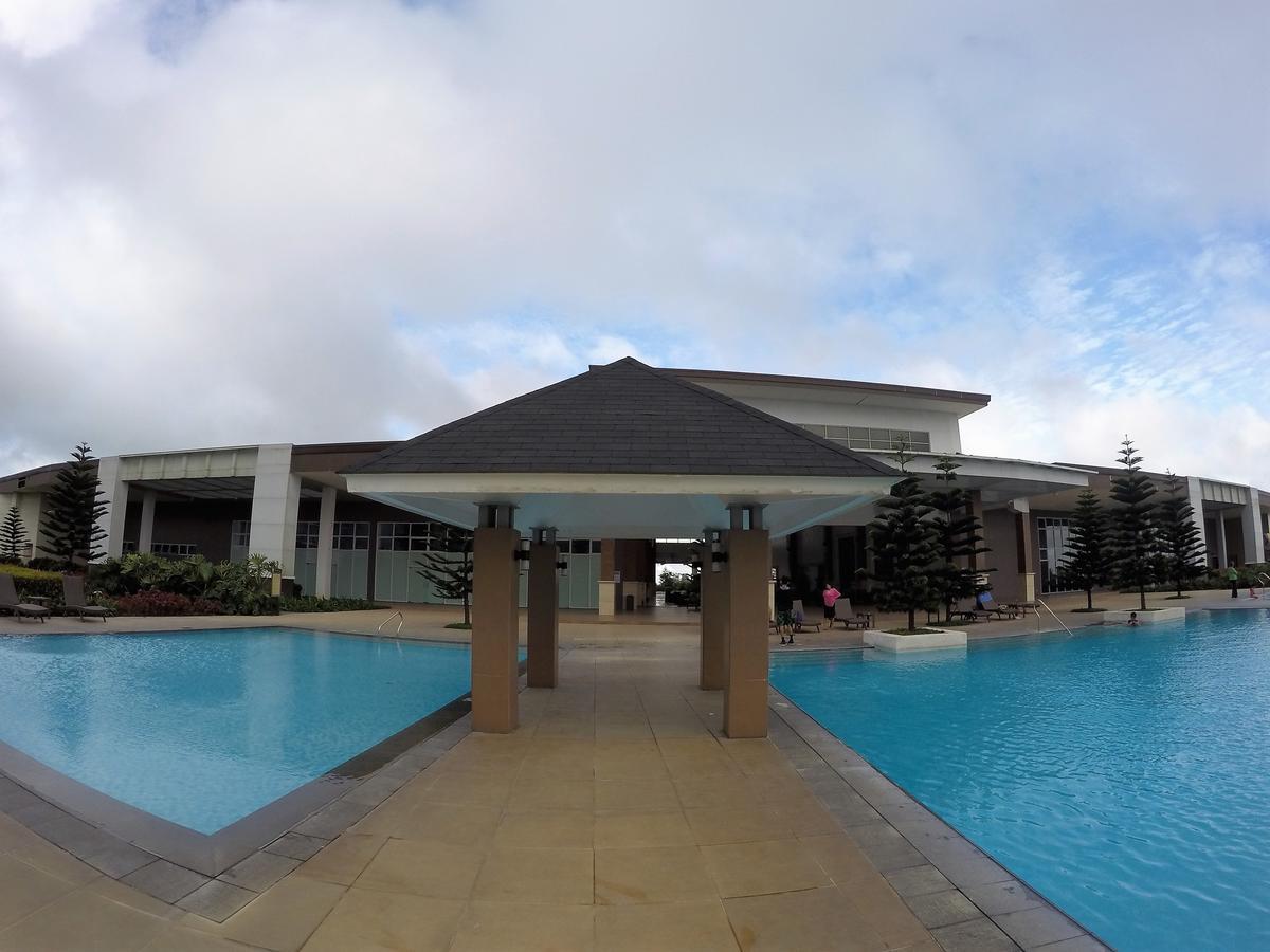 Wind Residence Condo - Tagaytay By Jaderooms タガイタイ エクステリア 写真