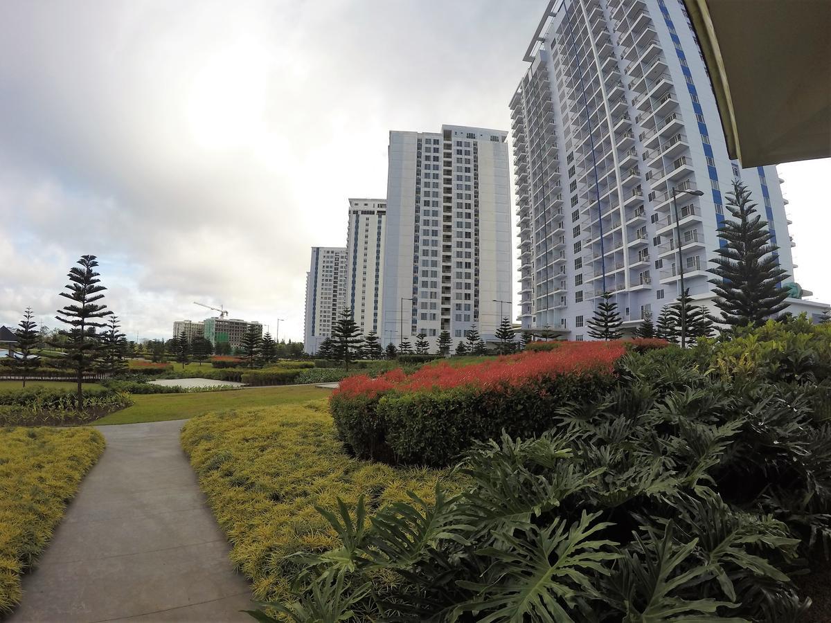 Wind Residence Condo - Tagaytay By Jaderooms タガイタイ エクステリア 写真